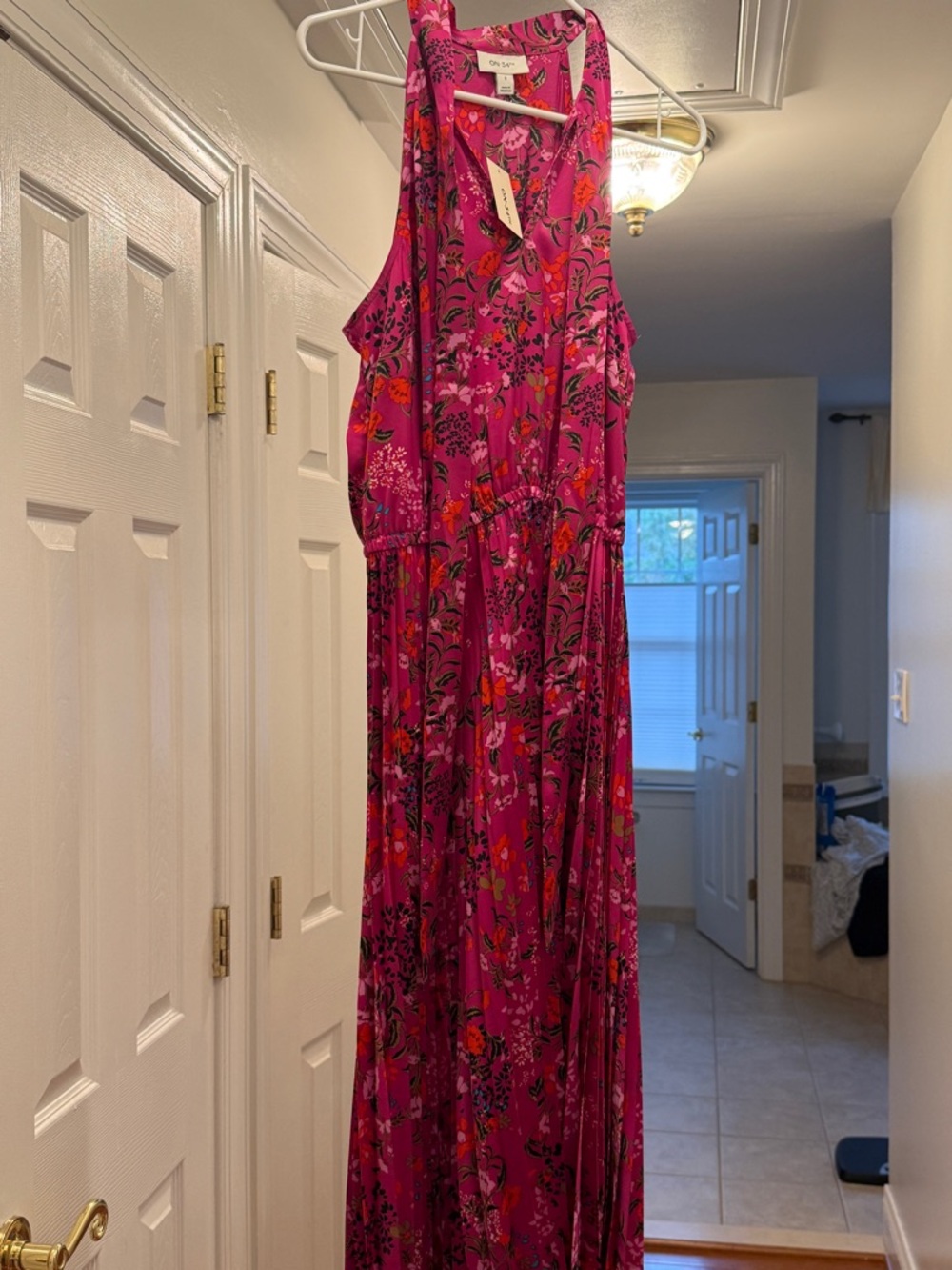 Fuchsia Floral Sleeveless Maxi Dress - Picture 6 of 10